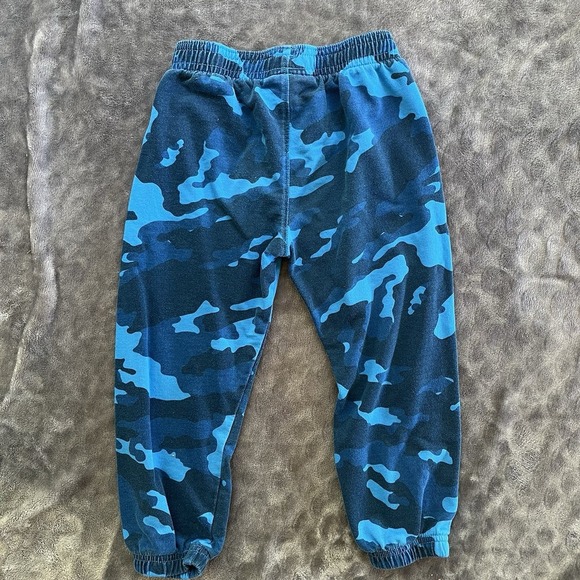 Under Armor Boys Blue Camo‎ Pants With Elastic Waistband Size 4T - Picture 4 of 4